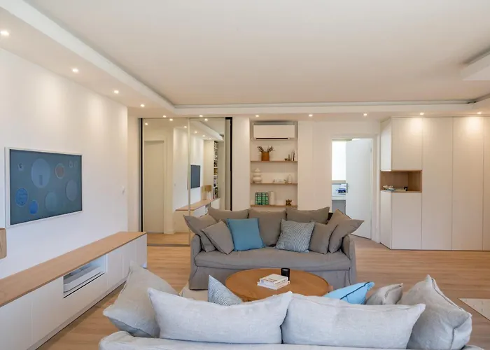 公寓 Salis - Sea View - 4 People 昂蒂布